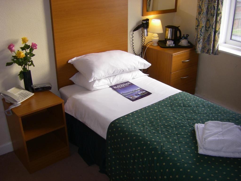 The Waldorf 3* Blackpool