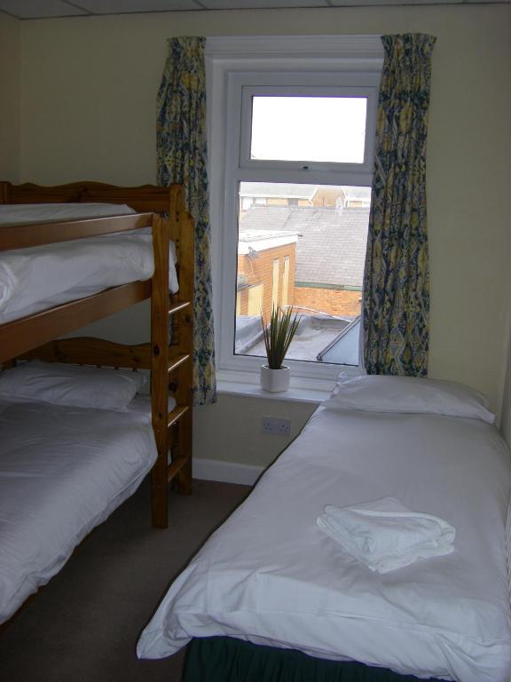 The Waldorf Hotel 3*